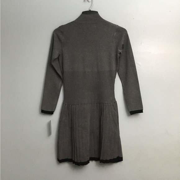 TAYLOR DRESSES - Picture 9 of 15